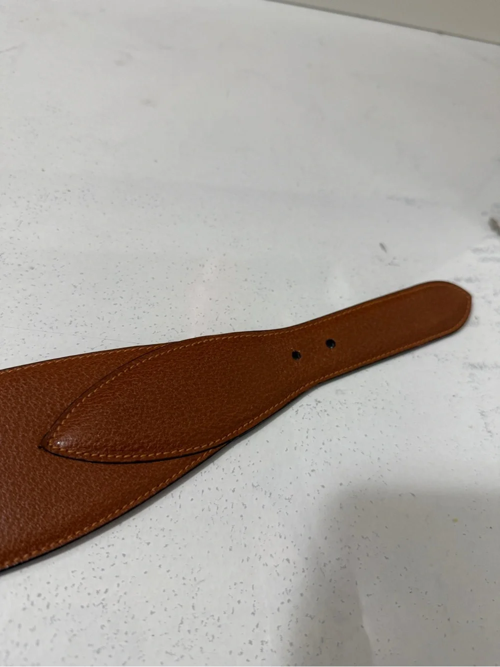 Gucci Brown Leather Belt with Gold Buckle in great conditions